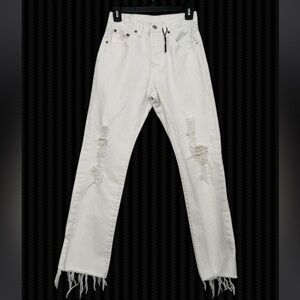 Women’s Levi’s 501s